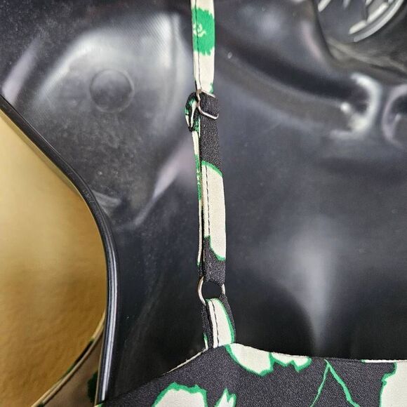 41 Hawthorne Floral Tank Top - Picture 5 of 6